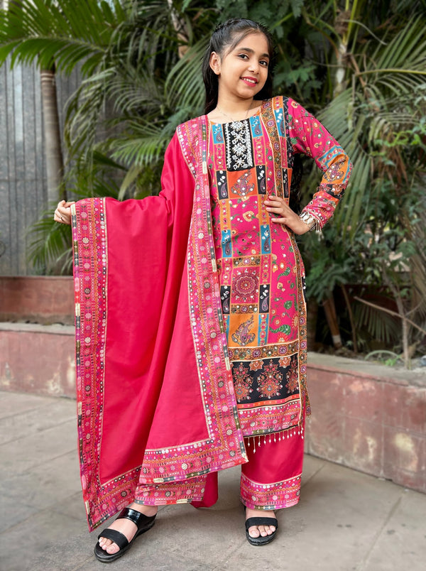 TUHI HEAVY FANCY CHILDREN PAIR WITH DUPATTA SET